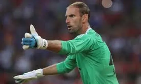 Tom Starke, HLV thủ môn vừa được triệu tập của Bayern là ai?