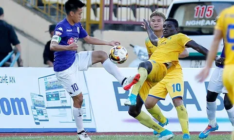 Tổng hợp sau vòng 17 V-League 2017: FLC Thanh Hóa bị Hà Nội FC phả hơi nóng vào gáy