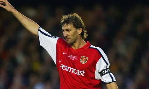 Tony Adams - Thủ lĩnh vĩ đại của Arsenal