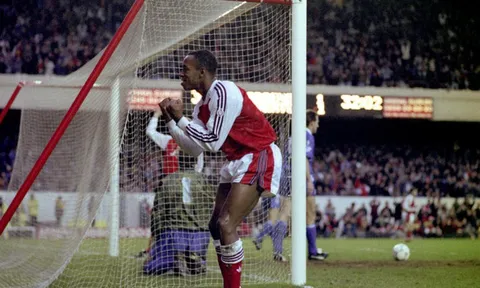 Top 10 danh thủ tại Ngoại hạng Anh bị Champions League 'bỏ rơi'