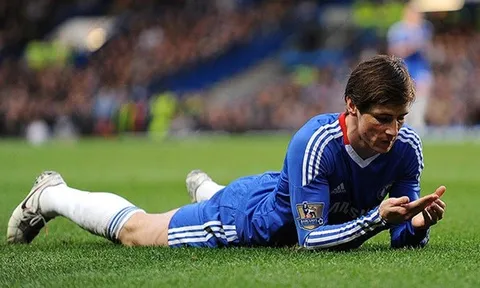 5 bản hợp đồng tệ nhất ngày cuối phiên chợ Đông EPL