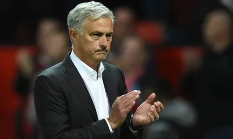 Trò cũ tại Chelsea nói lời CỰC CHUẨN về tình hình của Mourinho