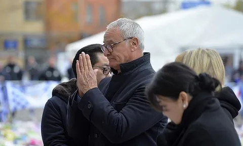 Trở lại Leicester City, Claudio Ranieri thương tiếc Vichai Srivaddhanaprabha
