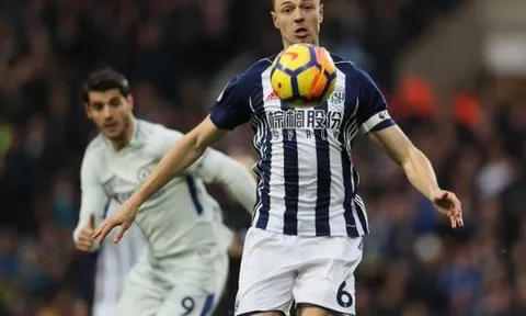 Trở lại với Jonny Evans, đại gia Anh toan tính gì?