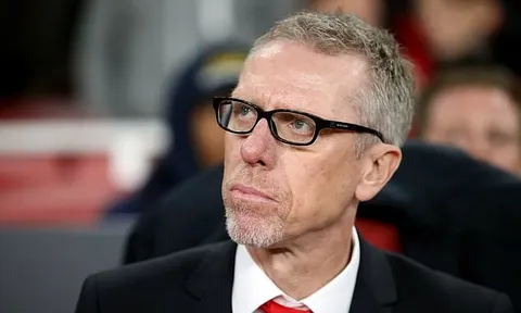 Trông đợi gì vào một "Dortmund thực dụng" của Peter Stoger?