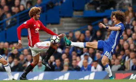 Trọng tài là “ác mộng” của Liverpool bắt trận derby