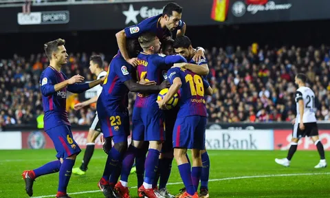 Trọng tài xử ép, Barca đánh rơi chiến thắng tại 'Động dơi'