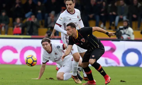 TRỰC TIẾP Benevento 2-2 AC Milan: Thủ môn ghi bàn (Hiệp 2)