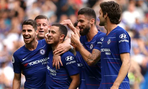 Hàng công thăng hoa thế nhưng Sarri vẫn còn có điều lo lắng