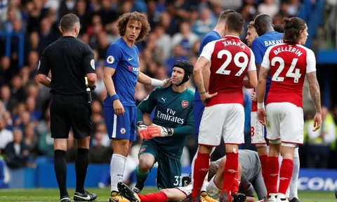 TRỰC TIẾP Chelsea vs Arsenal: David Luiz bị đuổi (Hiệp 2)