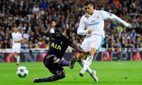 5 trung vệ Barca nhắm đến để thay thế Pique