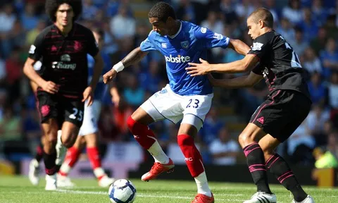 Trước Crystal Palace, từng có một đội thua cả 7 trận đầu mùa tại NHA