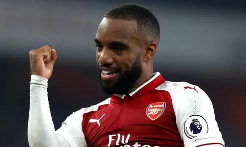 Trước khi đến Arsenal, Lacazette suýt cập bến đại gia này