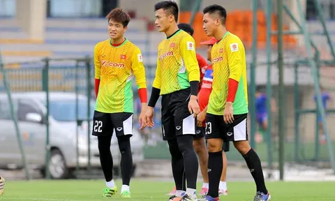 Từ sai lầm của Tiến Dũng đến nỗi lo người gác đền U23 Việt Nam