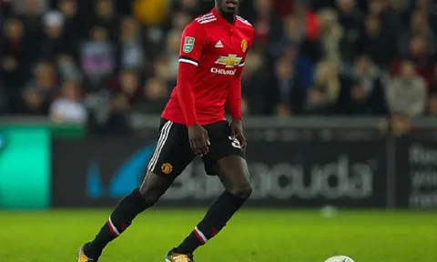 Tuanzebe - Cầu thủ có thể thay thế Antonio Valencia trong tương lai