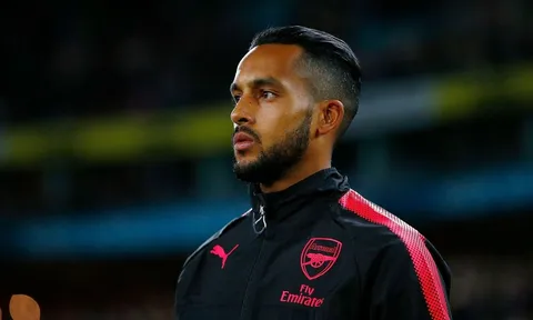 Tương lai Theo Walcott: Premier League đại chiến