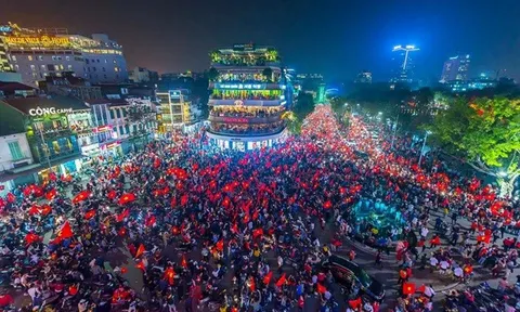 Tâm sự của một CĐV Nhật muốn 'phát điên vì bóng đá' như người Việt