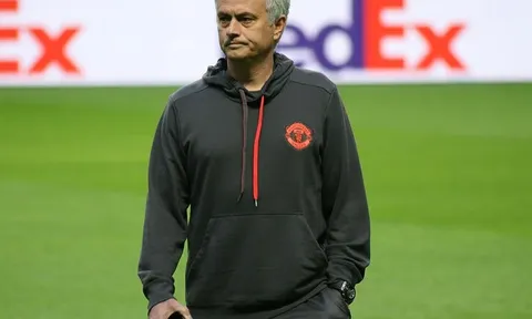 Usain Bolt hiến kế chuyển nhượng cho Mourinho