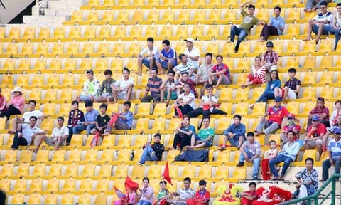 V-League sống mòn: Ai làm khán giả quay lưng?