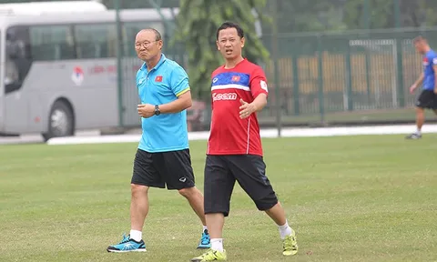 V-League đã hết, giờ để HLV Park Hang Seo ra tay!