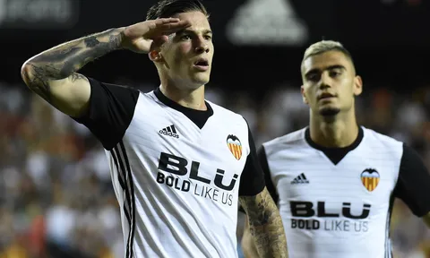 Valencia 4-0 Sevilla: Bất khả chiến bại