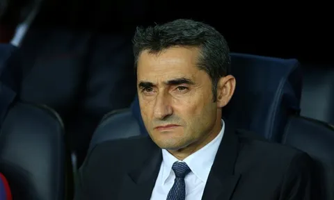 Barca giờ là của riêng Ernesto Valverde
