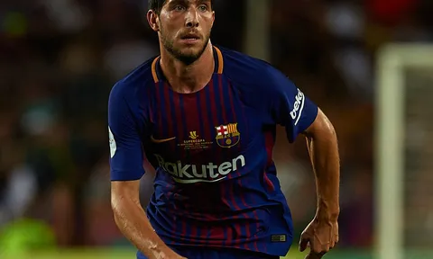 Valverde có thể buộc phải chơi 4-4-2 trước Olympiakos?