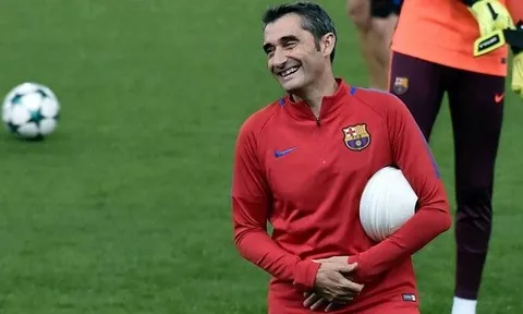 Valverde 'hạ gục' truyền thống bằng sự điềm đạm