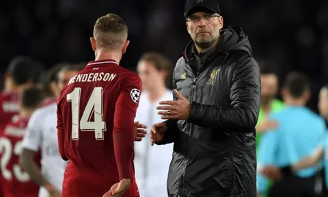 Van Dijk mắc sai lầm, tử thần đã ở rất gần Liverpool