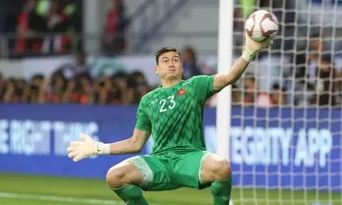 Văn Lâm: "Giờ là lúc Việt Nam hướng đến World Cup!"