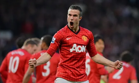 Ở tuổi 35, cựu tiền đạo Man Utd thông báo giải nghệ