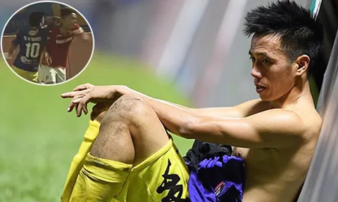 Văn Quyết, sửa tật để thành tài