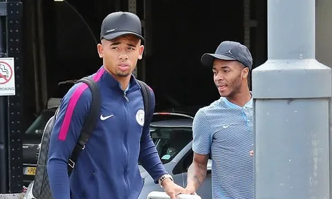 Vắng Aguero, dàn sao Man City căng thẳng đến London đấu Chelsea