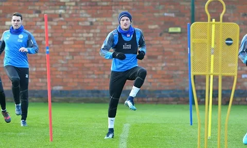Vardy căng thẳng trên sân tập, Man Utd mừng thầm?