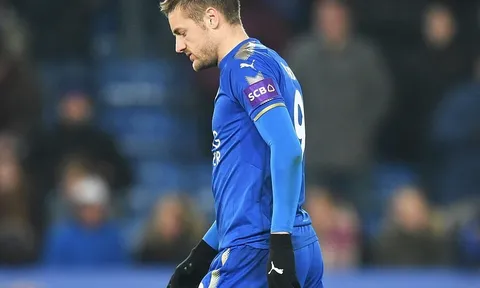 Vardy và Mahrez sút hỏng phạt đền, Leicester bị Man City loại cay đắng trên chấm luân lưu