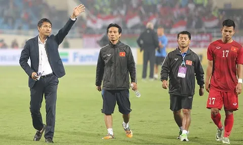 HLV Nguyễn Thành Vinh: "VFF phải biết kiếm tiền, vời thầy ngoại cho tuyển"