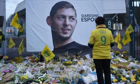 Vì Emiliano Sala, "Chim hoàng yến" có một hành động đặc biệt