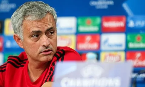 Vì Lukaku, Mourinho trút giận lên sao Liverpool