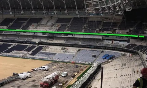Vì sân mới, Tottenham phải cắn răng bồi thường cho Man City?