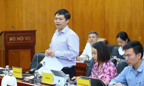 Vì sao Bộ Nội vụ giữ mức tăng lương cơ sở 2,53 triệu đồng/tháng?