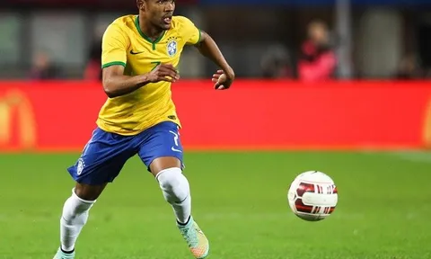 Vì sao Douglas Costa được đánh giá 5 sao trong game FIFA?