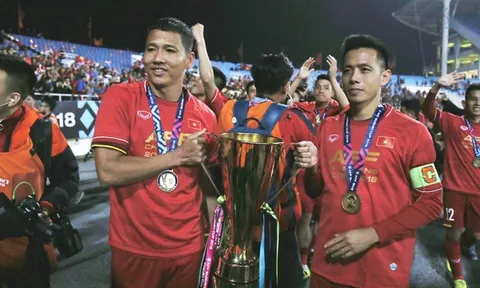 Vì sao Văn Quyết, Anh Đức không được thầy Park triệu tập cho Asian Cup?
