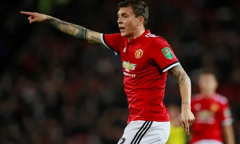 CĐV Man Utd chỉ ra cái tên cần bán ngay lập tức sau trận thua West Ham