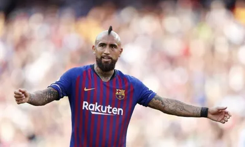 Vidal đăng tải thông điệp kích động trên mạng xã hội, ẩn ý chỉ trích Barca?