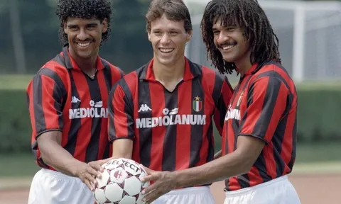Viết cho AC Milan: Hãy nhớ Van Basten, Kaka từng hiện diện