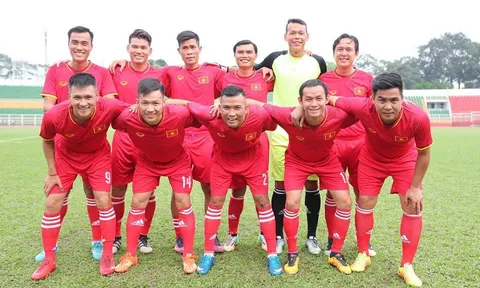Các nhà vô địch AFF Cup 2008 ra sân, gặp lại thầy Calisto
