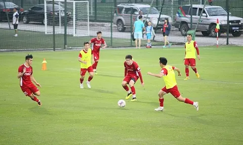 Sắp đấu Malaysia, HLV Park Hang-seo bỗng dưng "dễ tính"