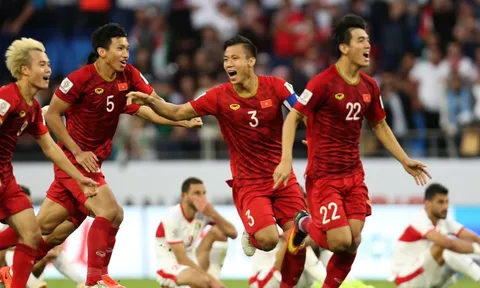 Bóng đá Việt Nam: “Qua cơn bĩ cực tới hồi thái lai”