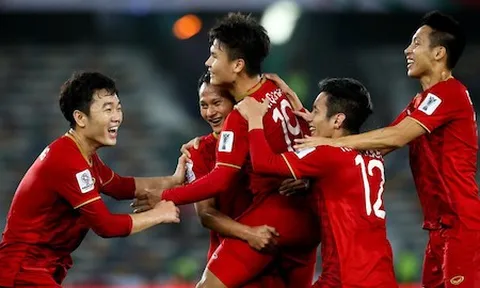 Xác định 4 cặp đấu tứ kết Asian Cup: Ngựa ô Việt Nam!
