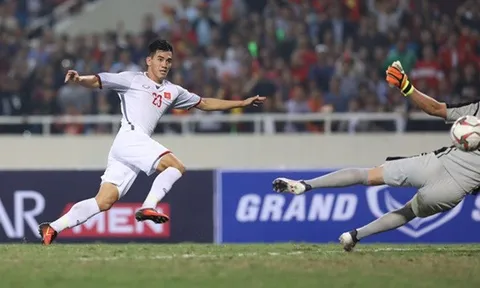 'Tuyển Việt Nam đang đá giống Hàn Quốc năm 2002'